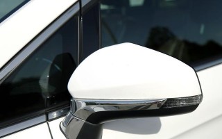 起亚K4后视镜转向灯更换价格及大全（详解起亚K4后视镜转向灯更换步骤和费用）