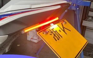宝马20款525转向灯改装指南（打造个性化行车风格）