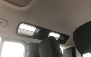 路虎发现门上转向灯拆卸方法是什么？