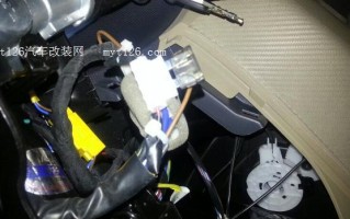 五菱宏光转向灯保险丝位置解析（详细介绍五菱宏光转向灯保险丝的位置和作用）