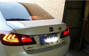 宝马一系后尾转向灯不亮怎么办？更换方法是什么？