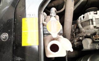 荣威350转向灯继电器维修指南（解决荣威350转向灯失灵的问题）