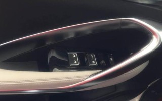 宝骏530前转向灯拆卸方法？需要哪些工具？