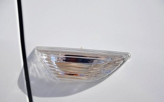 别克转向灯盖子脱落怎么办？正确安装步骤是什么？