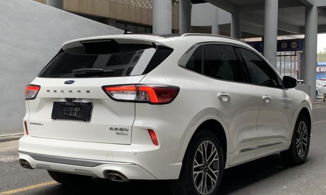 全新福特锐际2020款（探索福特锐际2020款的价格参数，了解其出色的性能表现。）-第2张图片-好赞用车