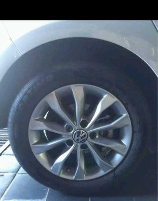 2011年高尔夫6轮胎型号分析（探索高尔夫6轮胎型号的性能和适用性）-第2张图片-好赞用车