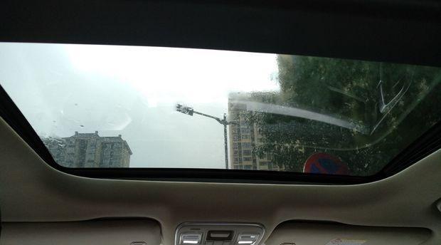拆解吉利博越反光镜转向灯的步骤与技巧（掌握拆卸反光镜转向灯的关键）-第2张图片-好赞用车