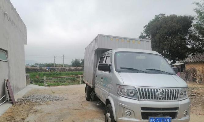 长安神骐T20轮胎型号解析（全面评测神骐T20轮胎性能）-第1张图片-好赞用车