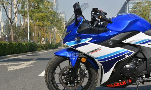 全面解析铃木GSX250（铃木GSX250——豪气十足的小车身）-第1张图片-好赞用车