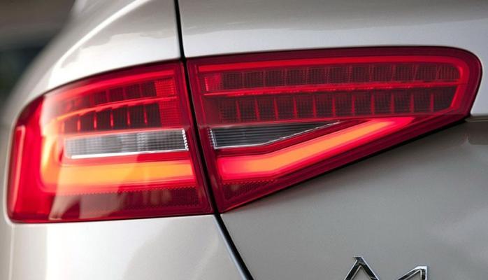 奥迪A4转向灯声音变大的原因及解决方法（探究奥迪A4转向灯声音变大的问题）-第2张图片-好赞用车