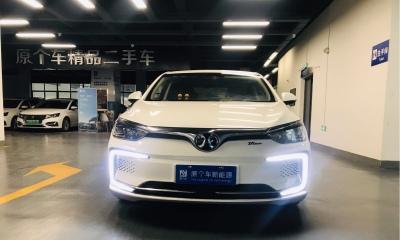 北汽新能源EU5档位旁边的按钮（解读EU5档位旁边的按钮）-第1张图片-好赞用车