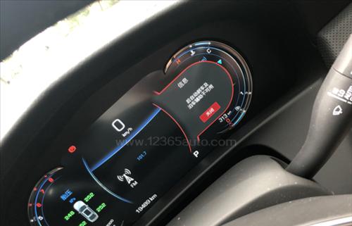 解决凯迪拉克左后转向灯故障的步骤（详细指南帮您快速安装凯迪拉克左后转向灯）-第1张图片-好赞用车
