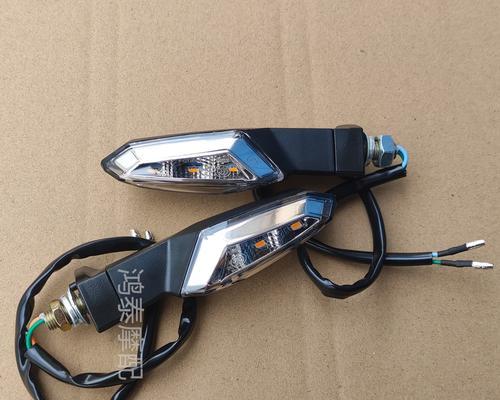 海马M3左转向灯正常右转向灯不亮的原因及解决方法（海马M3汽车右转向灯故障分析与修复指南）-第1张图片-好赞用车