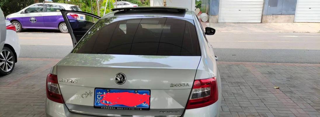 斯柯达明锐转向灯左边不亮解决方法（一起来了解明锐转向灯不亮的原因及解决方案）-第1张图片-好赞用车