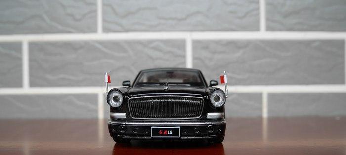 红旗车型的独特转向灯展示（红旗车型转向灯设计的创新和美学）-第1张图片-好赞用车