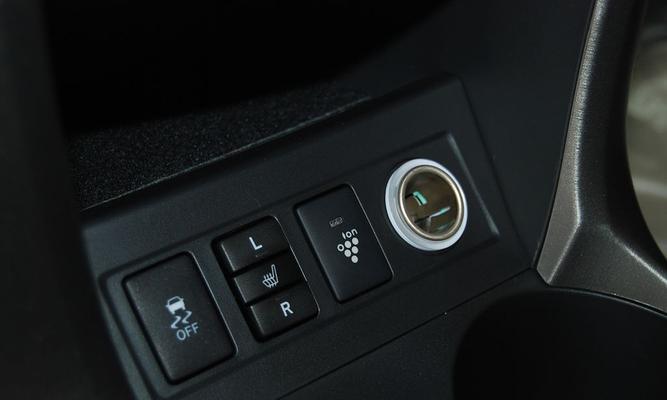 丰田荣放RAV4转向灯不提示的原因及解决方法（解析丰田荣放RAV4转向灯不亮的问题与解决方案）-第1张图片-好赞用车