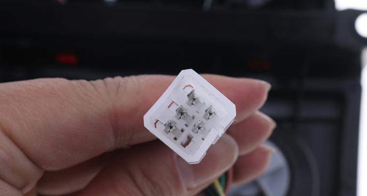 五菱面包车转向灯电路怎么修？常见故障有哪些？-第1张图片-好赞用车