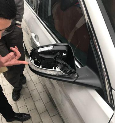 宝马530后视镜转向灯更换步骤是什么？需要多长时间？-第3张图片-好赞用车