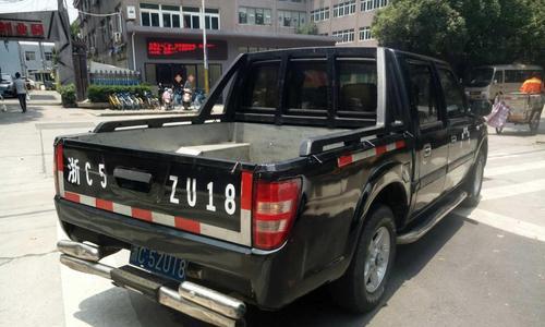 江铃宝典柴油皮卡危险转向灯不亮怎么办？常见原因有哪些？-第2张图片-好赞用车
