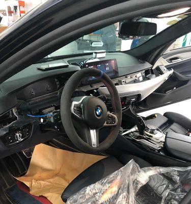 宝马525i转向灯故障解决方法？-第1张图片-好赞用车