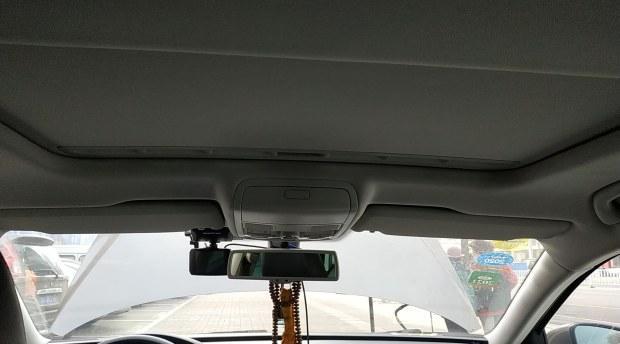如何拆解大众帕萨特的反光镜转向灯？拆解步骤是什么？-第3张图片-好赞用车