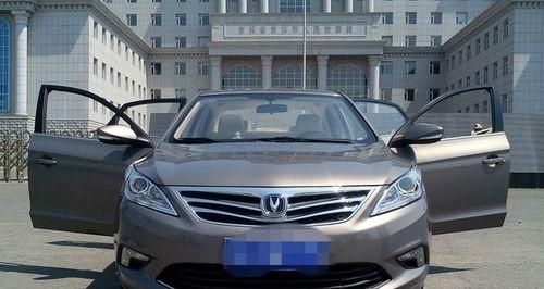 长安逸动高位刹车灯安装位置在哪里？如何更换？-第2张图片-好赞用车