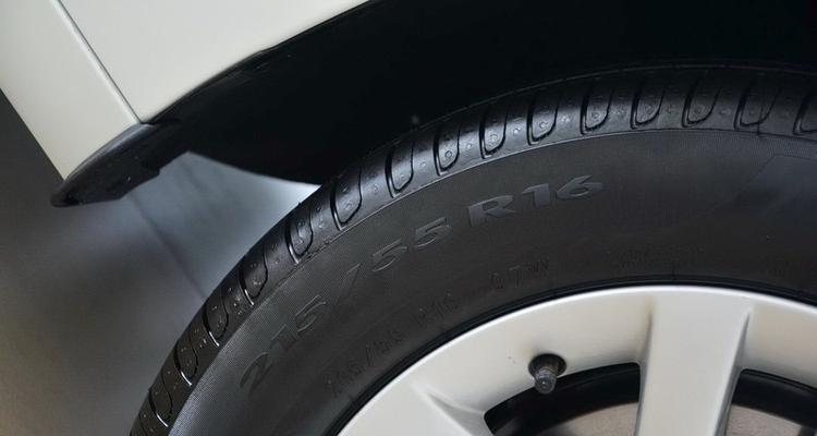 s60轮胎型号有哪些？如何选择适合的s60轮胎型号？-第2张图片-好赞用车