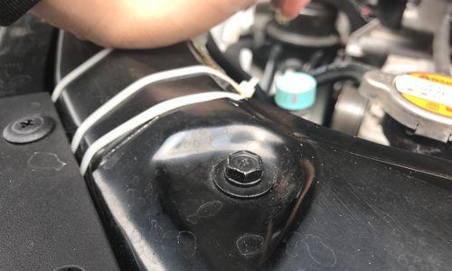 起亚k5叶子板转向灯更换需要多少钱？更换步骤是什么？-第2张图片-好赞用车