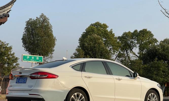 2020款福特蒙迪欧转向灯故障解决方法是什么？-第3张图片-好赞用车