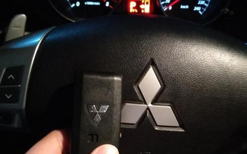 18款三菱欧蓝德左转向灯不亮怎么办？故障原因及解决方法是什么？-第3张图片-好赞用车