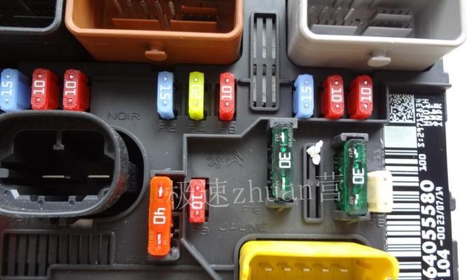 标致301转向灯控制器不工作怎么办？常见故障及解决方法是什么？-第3张图片-好赞用车