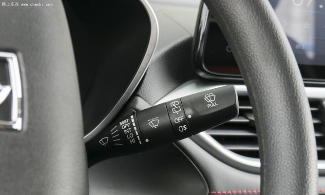 宝骏510右转向灯闪烁原因及解决方法是什么？-第1张图片-好赞用车