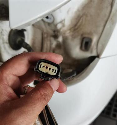 别克威朗转向灯一边亮一边不亮是为什么？如何解决？-第3张图片-好赞用车