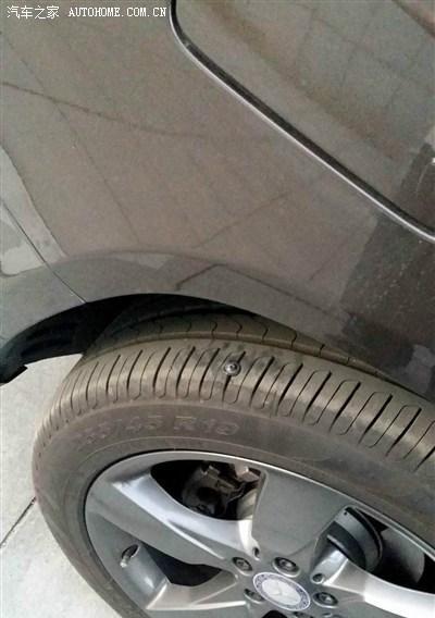 轮胎漏气标志是什么意思？如何正确处理轮胎漏气？-第1张图片-好赞用车