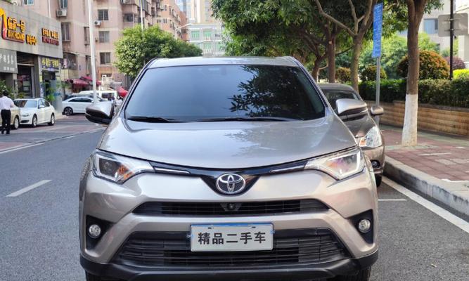 丰田RAV4转向灯微亮启停故障闪烁解析（RAV4转向灯异常现象及处理方法）-第2张图片-好赞用车