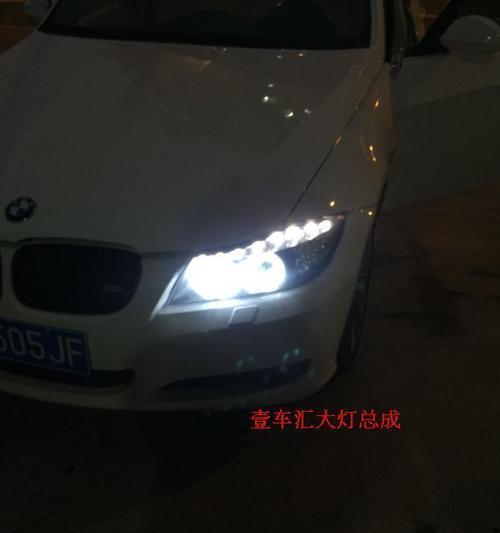 宝马三系两侧转向灯同时亮的原因及解决方法（分析宝马三系两侧转向灯同时亮的原因）-第1张图片-好赞用车