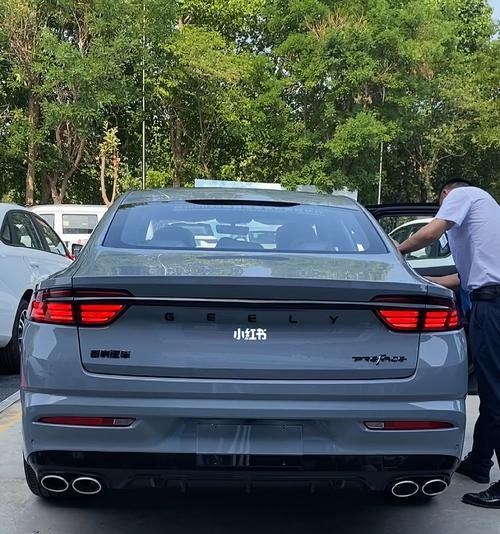 吉利星瑞皓月转向灯不亮怎么办？常见故障及解决方法是什么？-第1张图片-好赞用车