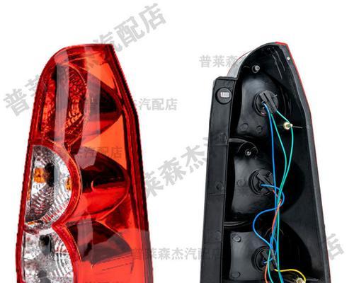 五菱荣光发动机转向灯亮的原因及解决方法（探寻五菱荣光发动机转向灯亮的问题根源）-第1张图片-好赞用车