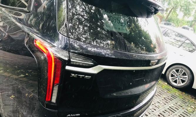 凯迪拉克XT6转向灯问题调查与解决（解析转向灯不稳定的原因和解决方案）-第1张图片-好赞用车