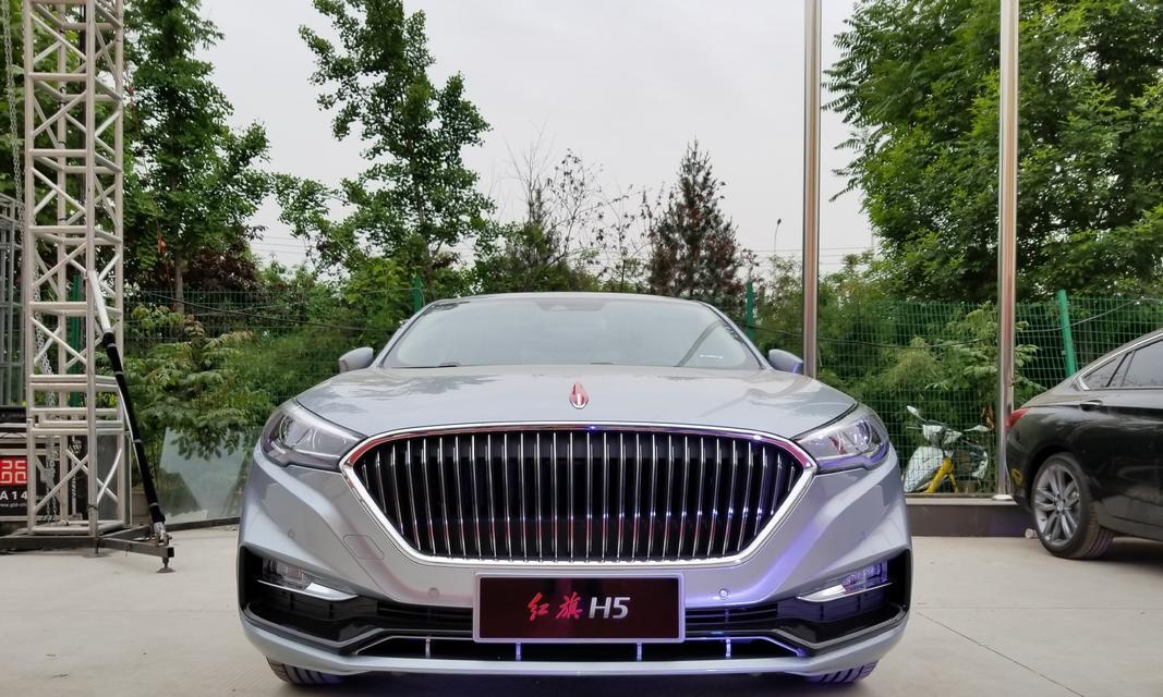 红旗H5转向灯的设计与性能分析（探索红旗H5转向灯的创新设计和卓越性能）-第1张图片-好赞用车