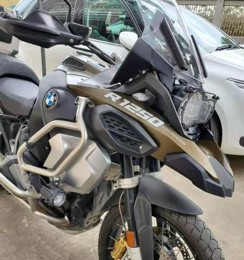 宝马摩托车1250gs参数是什么？如何选购合适的1250gs车型？-第2张图片-好赞用车