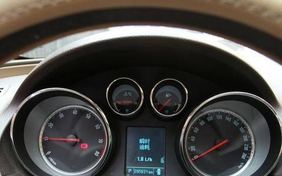 别克君威转向灯故障怎么解决?常见原因有哪些?-第1张图片-好赞用车 别克君威转向灯故障怎么解决?常见原因有哪些?-第1张图片-好赞用车