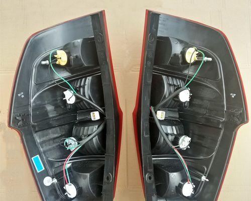 五菱荣光v侧转向灯不亮怎么办？更换方法是什么？-第2张图片-好赞用车