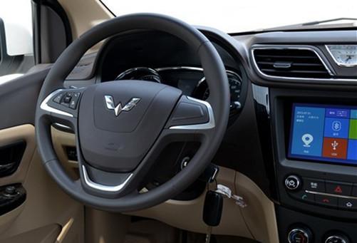 五菱面包打转向灯应急灯亮的原因及解决方法-第3张图片-好赞用车