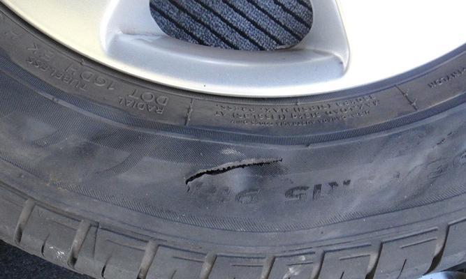 车轮胎漏气却找不到漏点怎么办?如何快速定位问题?-第1张图片-好赞用车 车轮胎漏气却找不到漏点怎么办?如何快速定位问题?-第1张图片-好赞用车