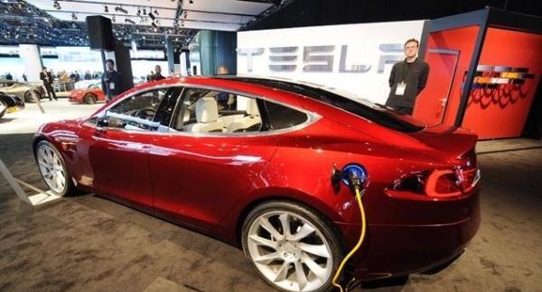 揭秘杭州特斯拉刹车灯的创新设计与性能(杭州特斯拉刹车灯引领汽车安全技术)-第1张图片-好赞用车 揭秘杭州特斯拉刹车灯的创新设计与性能(杭州特斯拉刹车灯引领汽车安全技术)-第1张图片-好赞用车