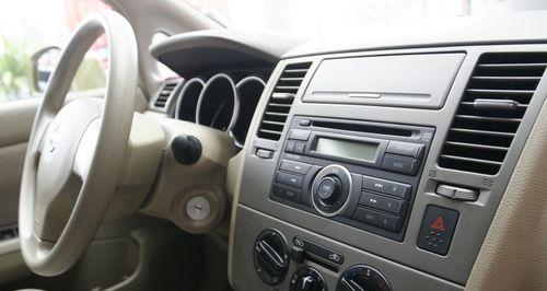 08年日产骐达刹车灯不亮怎么办？如何快速解决？-第3张图片-好赞用车