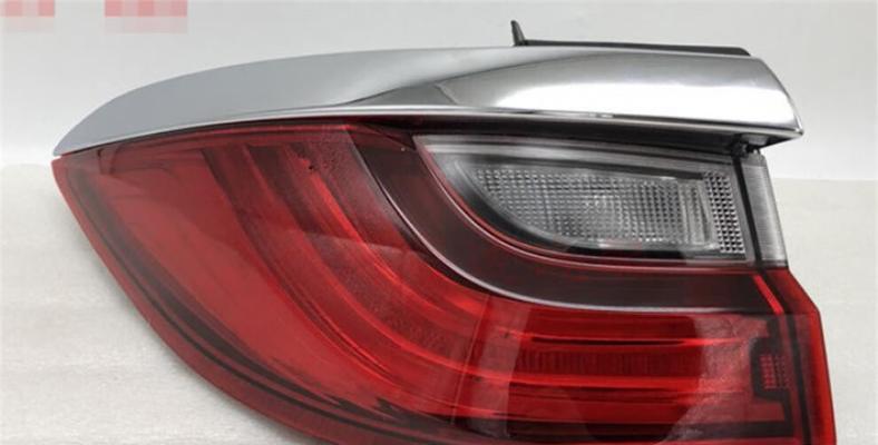 比亚迪转向灯解析——质量、操作和安全的关键（探索比亚迪转向灯的技术革新和驾驶体验）-第1张图片-好赞用车