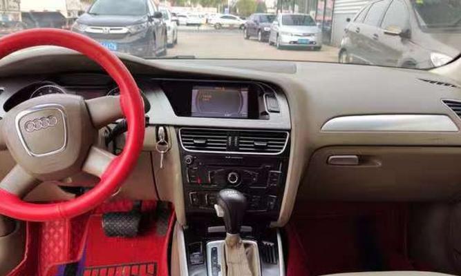 探寻奥迪A4L的卓越性能与豪华配置（2010款奥迪A4L引领豪华轿车新时代）-第2张图片-好赞用车