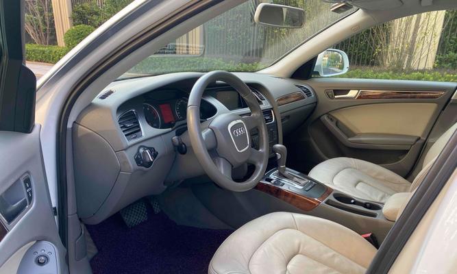 探寻奥迪A4L的卓越性能与豪华配置（2010款奥迪A4L引领豪华轿车新时代）-第3张图片-好赞用车